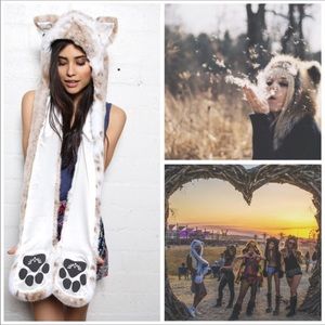Siberian snow leopard SPIRITHOODS